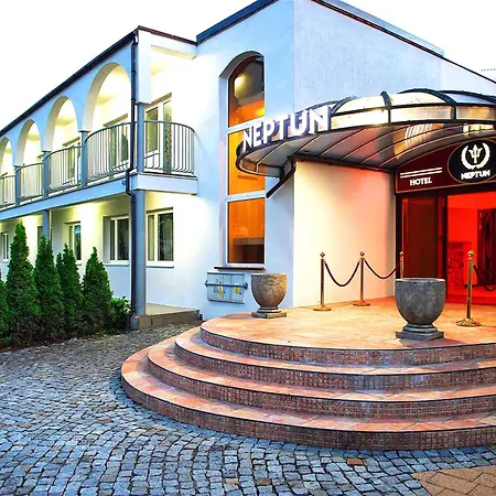 Promenada Centrum Resort *